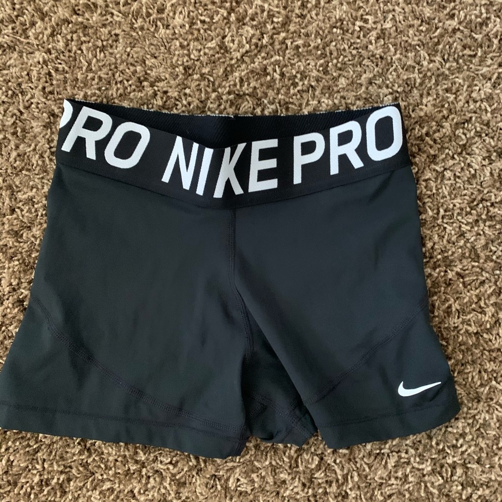 Nike Pro 3” spandex. Brand new!